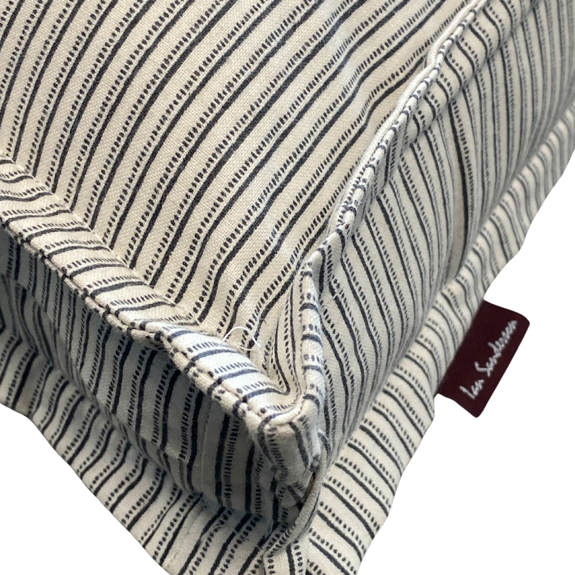Flo Stripe Cushion Cover (3)