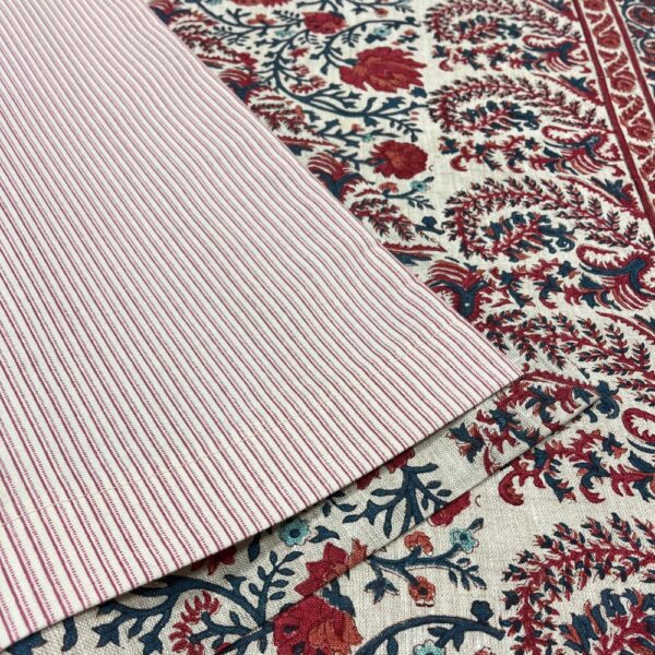 Flo stripe raspberry curtain
