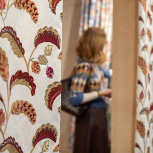 Palm Wave Garnet curtain (2)