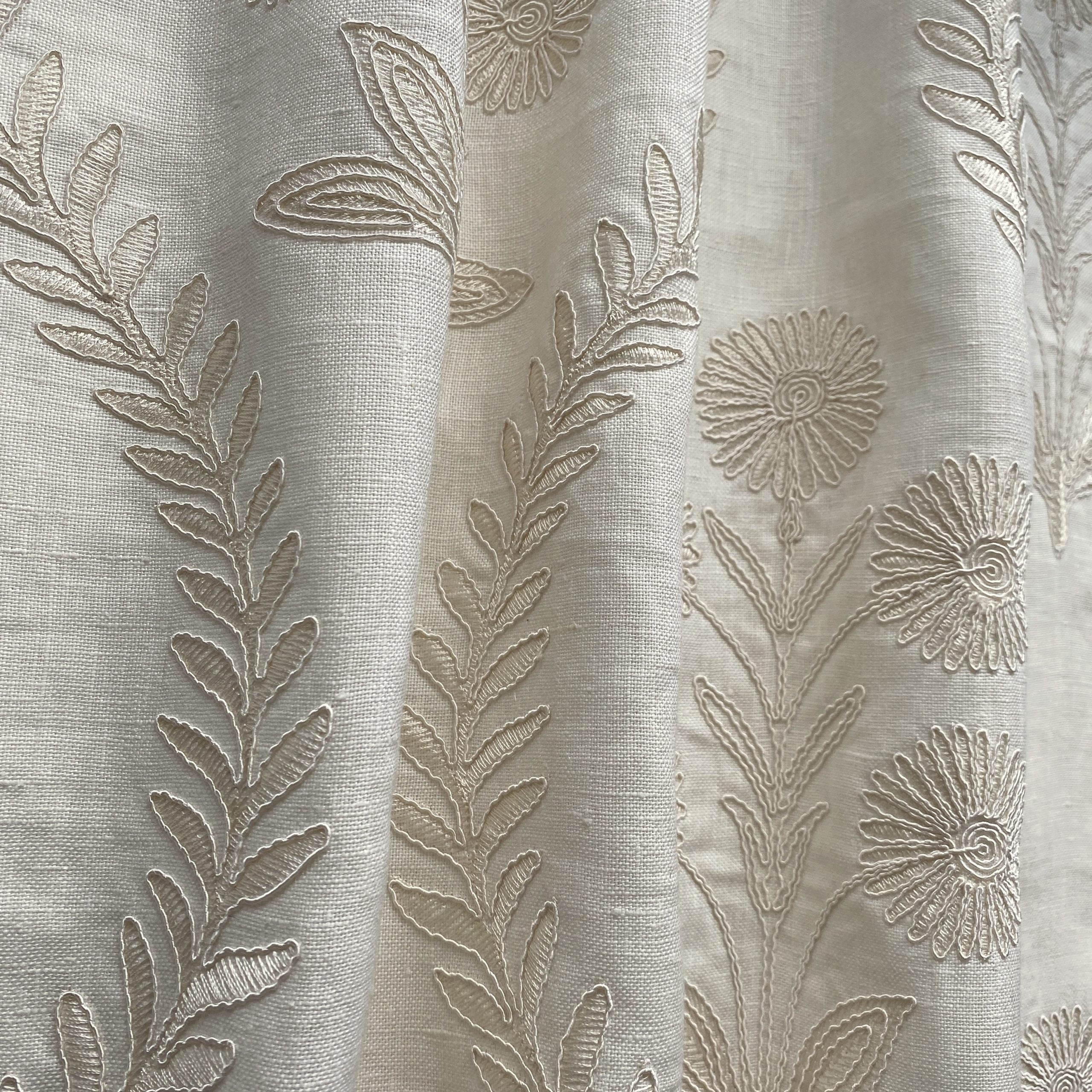 Persian_Daisy_Porcelain