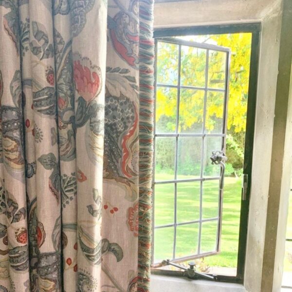 Poppinjay linen - strawberry fair curtain