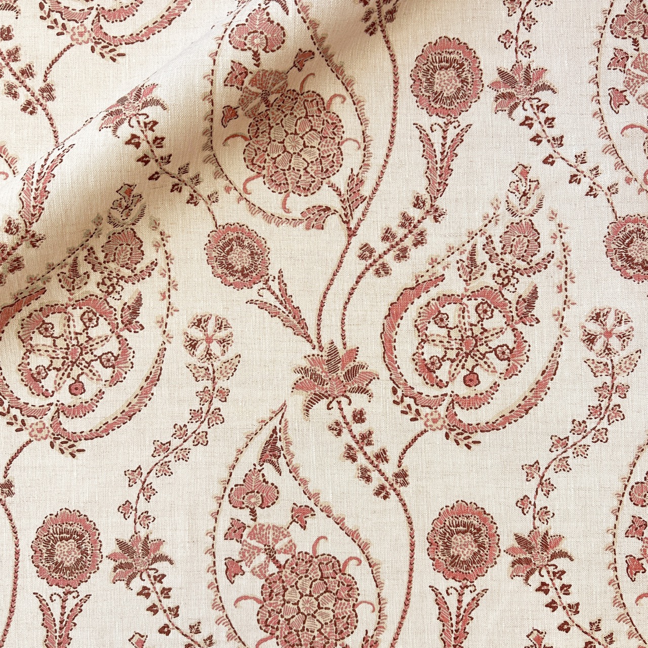 Delfyn Paisley - Rosewood